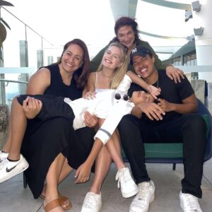 Adrian Groulx Instagram - Lots of great fun and memories with the cast❤️❤️ #youngrock