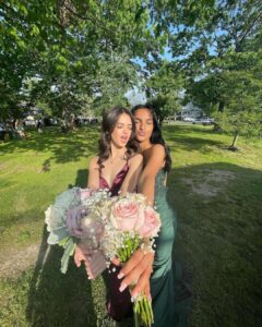 Adriana Camposano Instagram - jprom⭐️💐🎠💝🪩
