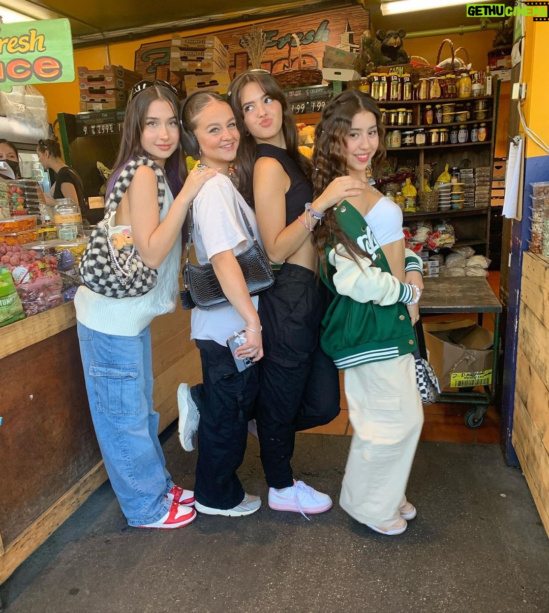 Adriana Camposano Instagram - Us > The Grove