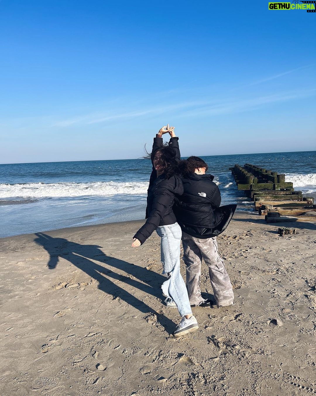 Adriana Camposano Instagram - 🫂🤎 Rehoboth Beach, Delaware