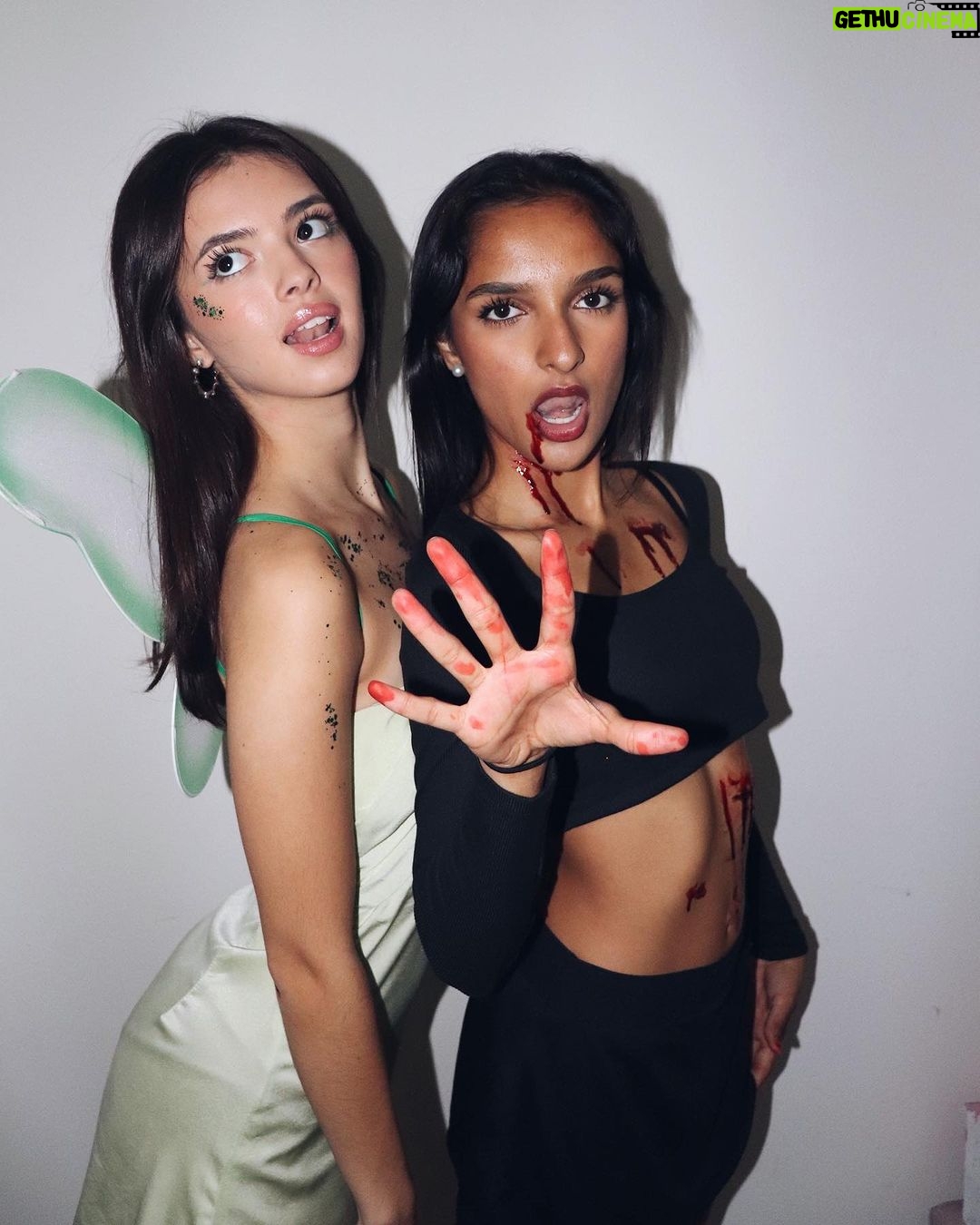 Adriana Camposano Instagram - tink & peter & vamp