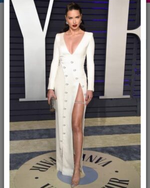 Adriana Lima Instagram - 🔥 Last year @vanityfair  #oscars 🔥 Can’t wait for tonight 🔥 dress @ralphandrusso styling @erinwalshnyc hair @andrewfitzsimons makeup @patrickta 🔥 THE A TEAM 🔥