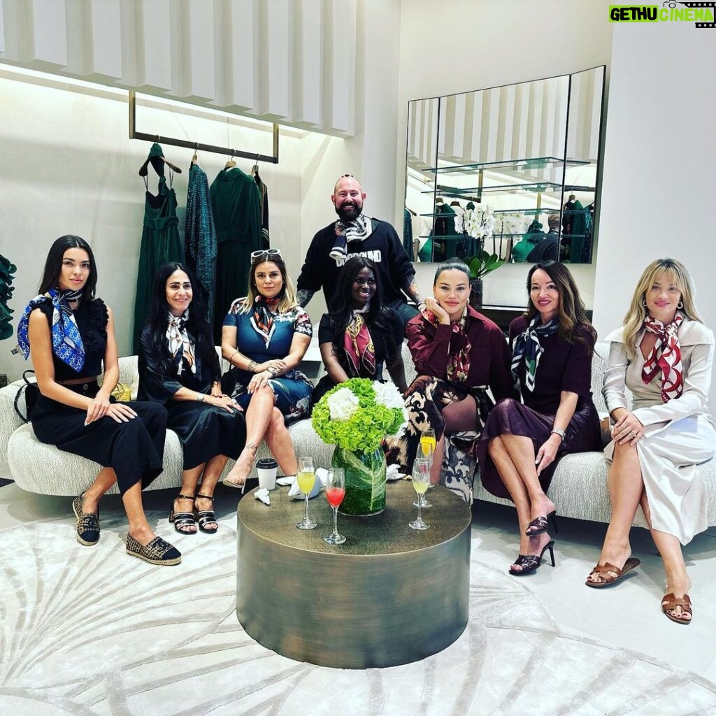 Adriana Lima Instagram - Morning with the most beautiful ladies of @fifaworldcup and and the capitan @kirkmyersfitness @dogpound for a little private shopping spree @eliesaabworld Katara Cultural Village - DOHA
