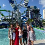 Adriana Lima Instagram - 💫Lovely family day @tidalcovemiami 💫 with the girls/Lily and @debbieaquinopadilla 💫