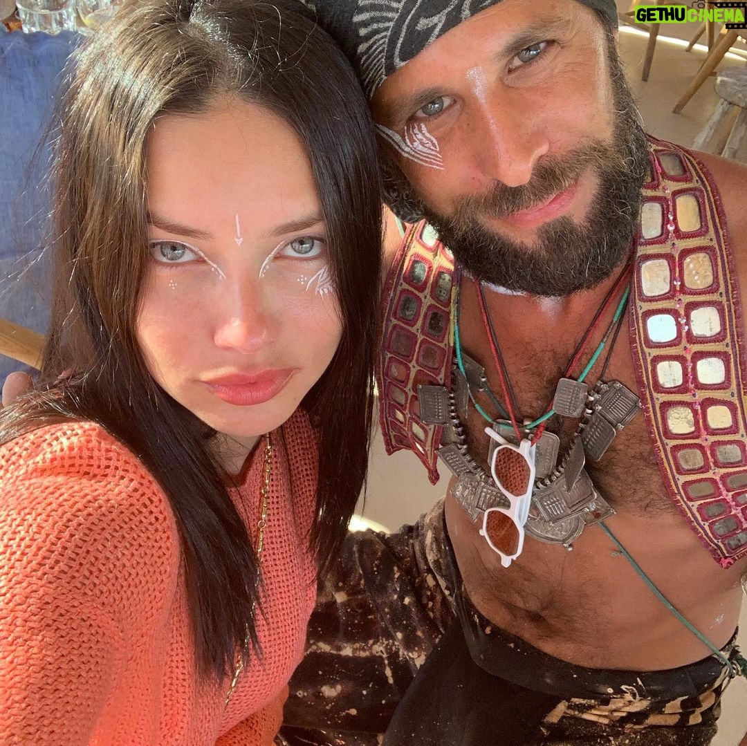 Adriana Lima Instagram - ✨Mykonos ✨ @bodyglyph ✨🌙