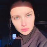 Adriana Lima Instagram – ✨A little sun light ✨