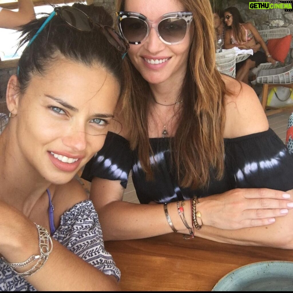 Adriana Lima Instagram - 👯‍♀️🎉 Happy birthday to the most thoughtful, caring, elegant , good hearted, smart, funny , beautiful human that I have the luck/blessing to call my best friend. I love you with all my heart 🎉👯‍♀️ @anaantic ♥ my heart ♥