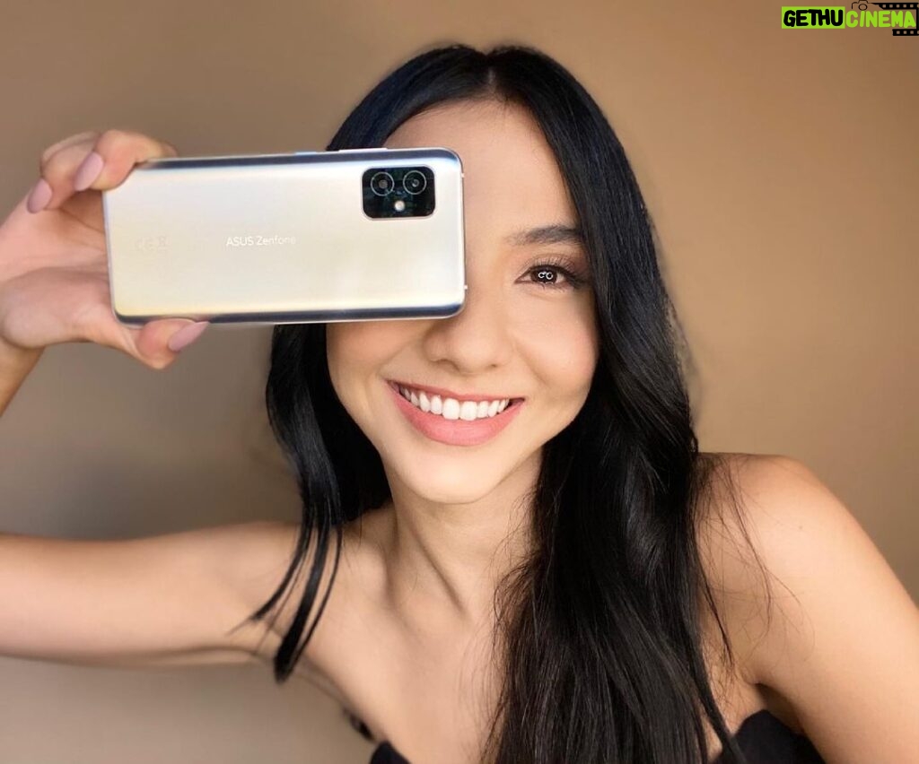 Adrianna So Instagram - Be bold and live a vibrant life! Experience the world in all kinds of colors with the new Zenfone 8 and its breathtaking 5.9” display, which promises great colors, brightness, and sharpness. #Zenfone8 #BigonPerformanceCompactinSize
