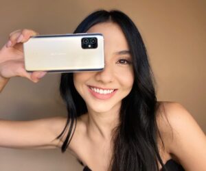 Adrianna So Instagram - Be bold and live a vibrant life! 

Experience the world in all kinds of colors with the new Zenfone 8 and its breathtaking 5.9” display, which promises great colors, brightness, and sharpness. 

#Zenfone8 #BigonPerformanceCompactinSize