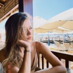 Afra Saraçoğlu Instagram – 🌴🐶💛 Mivara Luxury Bodrum