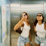 Afra Saraçoğlu Instagram – 🌴🐶💛 Mivara Luxury Bodrum