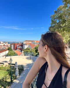 Afra Saraçoğlu Instagram - obrig Lisbon, Portugal