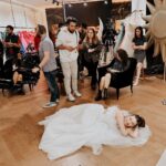 Afra Saraçoğlu Instagram - Biraz ciddiyet… #deliligevurdukartikyapcakbisiyok #settesankisahildeuzaniyogibimsi