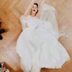 Afra Saraçoğlu Instagram - Biraz ciddiyet… #deliligevurdukartikyapcakbisiyok #settesankisahildeuzaniyogibimsi