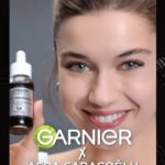 Afra Saraçoğlu Instagram – Hem pürüzsüz bir cilt hem de mükemmel bir ekip 🖤 harika bir çekimdi 😘🖤 @garnierturkiye