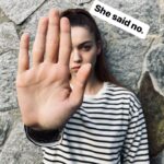 Afra Saraçoğlu Instagram - #SheSaidNo. Kadınlara yönelik şiddet fiziksel, cinsel, ekonomik, psikolojik ve dijital biçimlerde kendini gösteriyor. Kadınların en çok maruz bırakıldığı şiddet türlerinden biri ise yakın partner şiddeti. Sen de @unwomenturkey hesabına gel, hikayedeki testi çöz farkındalığını artır. Kadınlara yönelik şiddete HAYIR!