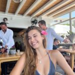 Afra Saraçoğlu Instagram - see u next time greece 😍