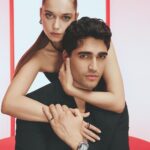 Afra Saraçoğlu Instagram – #bestofhello @hellodergisi
@cartier 🤍

Röportaj: @meldanar13
Fotoğraf: @korayparlak
Moda Direktörü: @asilasli
Saç: @mustafa_akguul @tagbeautyofficial Makyaj: @alirizaozdemir
Fotoğraf asistanı: @_okanaltin
Styling asistanı: @damlareisoglu @cidgemaydin
Saç asistanı: Mehmet İyi @tagbeautyofficial
Makyaj asistanı: @yiğitizgii
Afra Saraçoğlu iletişim: @ph7entertainment @burcubulutcan