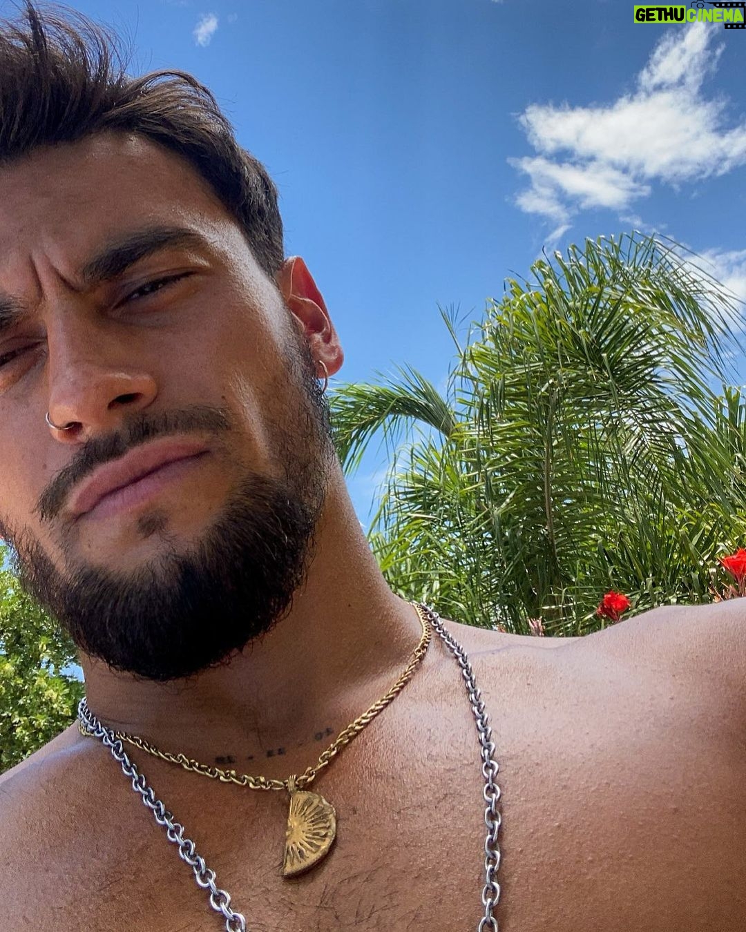 Agustín Bernasconi Instagram - Los últimos rayitos de sol 🙏🏽