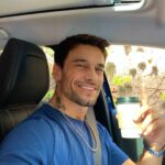 Agustín Bernasconi Instagram - Cuantos café se podrá tomar por día ? 😌 q tengan linda semana gente , los quiero