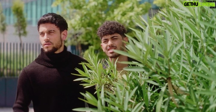 Agustín Bernasconi Instagram - Ya tamos afuera con LEGENDARIA @mya_musica @calidandee 🔥🔥🔥🔥 ( link en la bio ) 🥵🥵🥵