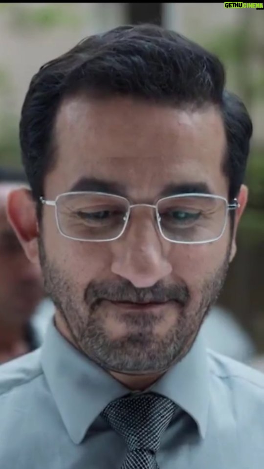 Ahmad Helmy Instagram - لما تتسرق يوم القبض