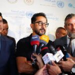 Ahmad Helmy Instagram - كلمة "تغير المناخ" بتتكرر كتير اليومين دول، وده لأنها مشكلة حقيقية وكبيرة محتاجة تحرك سريع مننا كلنا. علشان أنا مؤمن بأهمية مشاركة الشباب في حل أي مشكلة وعمل تغيير حقيقي، تحمست جدًا إني أشارك في إطلاق قافلة "الشباب والمناخ" لأنها مبادرة بتأكد إن المناخ قضيتنا كلنا، وبتدّي للأطفال والشباب فرصة طرح حلول ممكن تغير شكل العالم دلوقتي وبكرة. شكرًا للقائمين على المبادرة: وزارة الشباب والرياضة ووزارة البيئة ومنظمات الأمم المتحدة: يونيسف وصندوق الأمم المتحدة للسكان وهيئة الأمم المتحدة للمرأة والفاو، والجهات الداعمة للقافلة: الوكالة الأمريكية للتنمية ومكتب التعاون الدولي بسفارة سويسرا. #العمل_لأجل_المناخ #الشباب_والمناخ #قمة_المناخ @unicef.egypt @egy.environment @emys.official @cop27_egypt @USAIDEgypt @UnfpaEgypt
