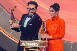 Ahmed Helmy Instagram - تكريم فخم .. استقبال ضخم .. شكرا للجمهور السعودي الحبيب وشكرا لهيئة الترفيه وجزيل الشكر والتقدير لمعالي المستشار ترك ال الشيخ علي هذا التكريم المميز  #joyawards @joyawardss  @turkialalshik ------------------------------------------------------------thank you my team --------------------Styled by: @maigalal 
Outfit: @orangesquarecairo 
Thank u @hatemhhafez