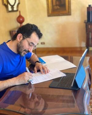 Ahmed Helmy Instagram - سعيد جداً باختياري كسفير ليونيسف لمنطقة الشرق الأوسط وشمال إفريقيا
@unicef_mena

على مدار الخمس سنين اللي فاتو اشتغلت مع يونيسف مصر @unicef.egypt
على ملفات مهمة لتنمية الطفولة المبكرة، والتربية الإيجابية، والتصدي للتنمر. والفترة الجاية حنركز على القضايا الإقليمية اللي بتمس كل أطفالنا.  وبإذن الله نقدر مع بعض نساعدهم وخصوصاً  اللي عايشيين في مناطق النزاعات على إنهم يكبروا بدون خوف ولاحرمان من التعليم.