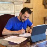 Ahmad Helmy Instagram – سعيد جداً باختياري كسفير ليونيسف لمنطقة الشرق الأوسط وشمال إفريقيا
@unicef_mena

على مدار الخمس سنين اللي فاتو اشتغلت مع يونيسف مصر @unicef.egypt
على ملفات مهمة لتنمية الطفولة المبكرة، والتربية الإيجابية، والتصدي للتنمر. والفترة الجاية حنركز على القضايا الإقليمية اللي بتمس كل أطفالنا.  وبإذن الله نقدر مع بعض نساعدهم وخصوصاً  اللي عايشيين في مناطق النزاعات على إنهم يكبروا بدون خوف ولاحرمان من التعليم.