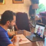 Ahmad Helmy Instagram – سعيد جداً باختياري كسفير ليونيسف لمنطقة الشرق الأوسط وشمال إفريقيا
@unicef_mena
على مدار الخمس سنين اللي فاتو اشتغلت مع يونيسف مصر @unicef.egypt
على ملفات مهمة لتنمية الطفولة المبكرة، والتربية الإيجابية، والتصدي للتنمر. والفترة الجاية حنركز على القضايا الإقليمية اللي بتمس كل أطفالنا. وبإذن الله نقدر مع بعض نساعدهم وخصوصاً اللي عايشيين في مناطق النزاعات على إنهم يكبروا بدون خوف ولاحرمان من التعليم.