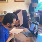 Ahmad Helmy Instagram – سعيد جداً باختياري كسفير ليونيسف لمنطقة الشرق الأوسط وشمال إفريقيا
@unicef_mena
على مدار الخمس سنين اللي فاتو اشتغلت مع يونيسف مصر @unicef.egypt
على ملفات مهمة لتنمية الطفولة المبكرة، والتربية الإيجابية، والتصدي للتنمر. والفترة الجاية حنركز على القضايا الإقليمية اللي بتمس كل أطفالنا. وبإذن الله نقدر مع بعض نساعدهم وخصوصاً اللي عايشيين في مناطق النزاعات على إنهم يكبروا بدون خوف ولاحرمان من التعليم.