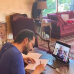 Ahmad Helmy Instagram – سعيد جداً باختياري كسفير ليونيسف لمنطقة الشرق الأوسط وشمال إفريقيا
@unicef_mena
على مدار الخمس سنين اللي فاتو اشتغلت مع يونيسف مصر @unicef.egypt
على ملفات مهمة لتنمية الطفولة المبكرة، والتربية الإيجابية، والتصدي للتنمر. والفترة الجاية حنركز على القضايا الإقليمية اللي بتمس كل أطفالنا. وبإذن الله نقدر مع بعض نساعدهم وخصوصاً اللي عايشيين في مناطق النزاعات على إنهم يكبروا بدون خوف ولاحرمان من التعليم.