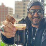 Ahmad Helmy Instagram - صباح الفل .. اتفضلو القهوه ☕