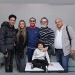 Ahmad Helmy Instagram – شكرا حمدي الميرغني🙏.
شكرا هنا الزاهد.🙏
شكرا محمد رضوان.🙏
شكرا چان رامز.🙏
شكرا حمدي بدر🙏.
انتوا اجمل صحبه❤️🫶
مسرحيه تييت .
@hamdymarghany
@hannahelzahed
@mohamed.radwanofficial
@hamdybadr
@jan_ramez_official
