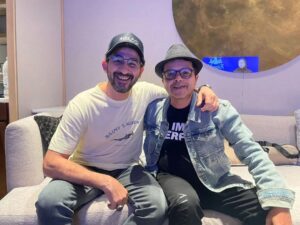 Ahmed Helmy Instagram - مش انا ياهنيدي اللي يتعمل معايا كدا انا محتفظ بنسخه من الاصل
@henedythereal