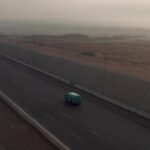 Ahmad Helmy Instagram - بعد ما انطلقت من القاهرة بمشاركة الفنان أحمد حلمي سفير يونيسف الإقليمي للنوايا الحسنة، قافلة #الشباب_والمناخ قابلت في رحلتها في المحافظات شباب كتير عندهم أفكار مبتكرة لمواجهة #تغير_المناخ، شوفوا الفيلم الكامل في اللينك في الستوريز #cop27 #climateaction #EGYouth4Climate