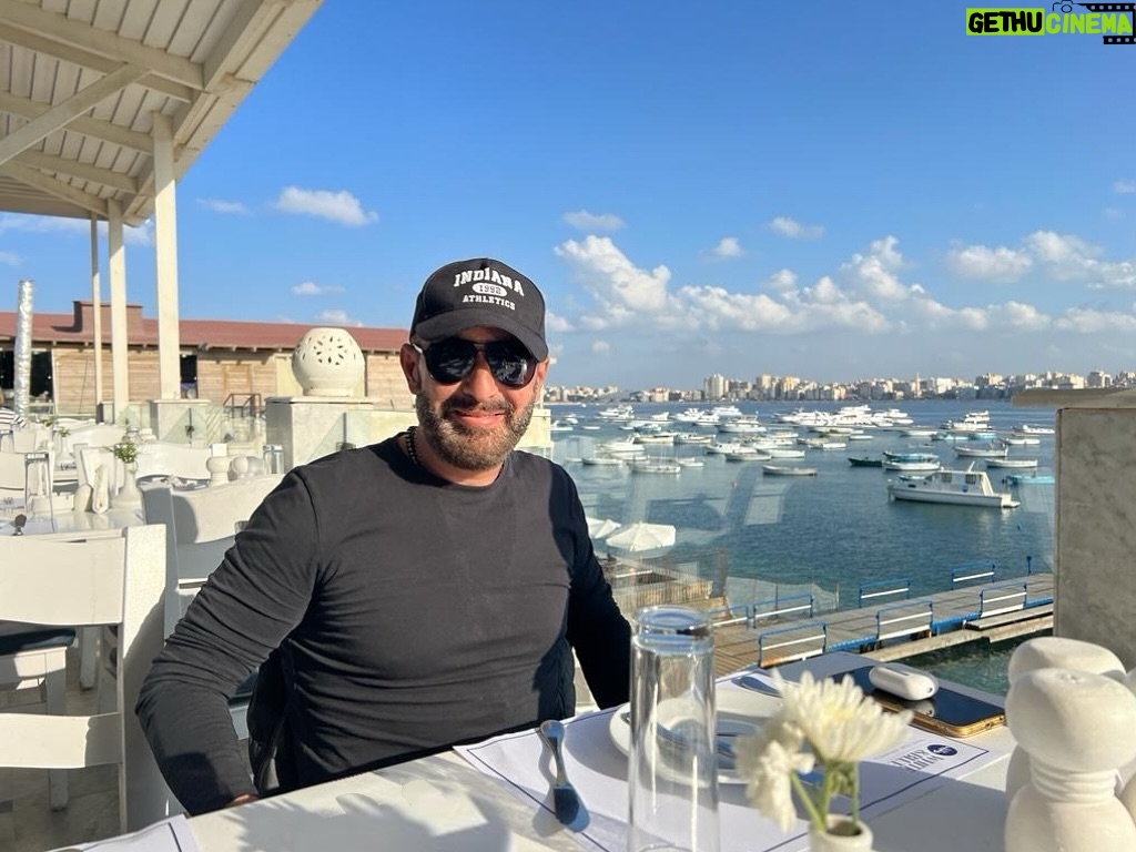Ahmed El Sakka Instagram - حلاوة اسكندرية و أهل اسكندرية.. صباح الفل عليكم #اسكندرية #شجيع