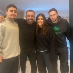 Ahmed El Sakka Instagram - ياسين و حمزة و نادية.. استثماري الحقيقى فى الدنيا، ربنا يحفظهم و يحفظ اولادكم جميعا 🙏❤️
