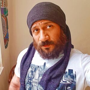 Ahmed Mekky Instagram - #ahmedmekky #elkebeer #selfie #goodevening #positivevibes #positivity #peace