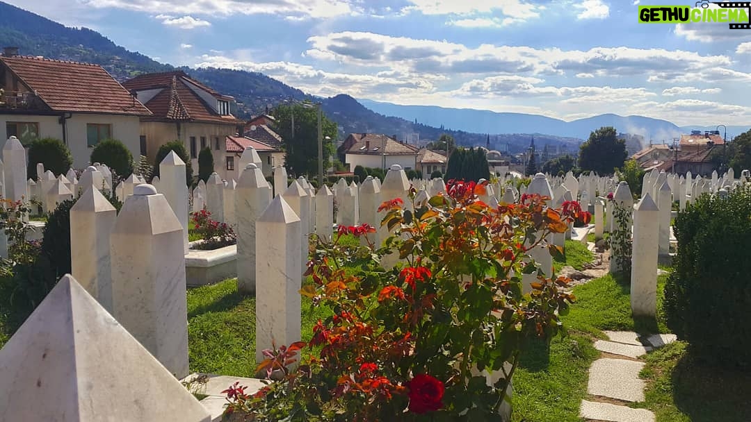 Ahmet Kürşat Öçalan Instagram - #srebrenica #bosnia #srebrenitsa #bosnahersek #sarajevo #saraybosna