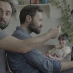 Ahmet Kürşat Öçalan Instagram - Ve beraber oynamaktan çooook büyük keyif aldığım şahane cast...hepinize ayrı ayrı çok teşekkür ederim. Hicbir sey beklemeden filmi sahiplenmeniz, arkadaşlığınız, insanlığınız herşeyden daha da önemliydi benim için. İyi ki varsınız! Ve yine yardımlarınız icin @mehmetrock ve @yarkinzx sizlere de cok teşekkür ederim. #donadonafilmi @donadonafilmi