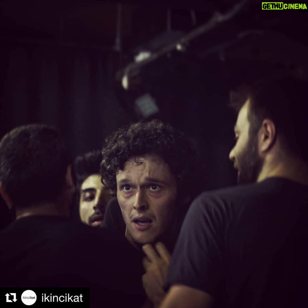 Ahmet Uğur Say Instagram - Matteo Destro ile Maske Oyunculuğu Atölyesi...🎭❣️🙏🏻 #hakikianlarpeşinde #ikincikat