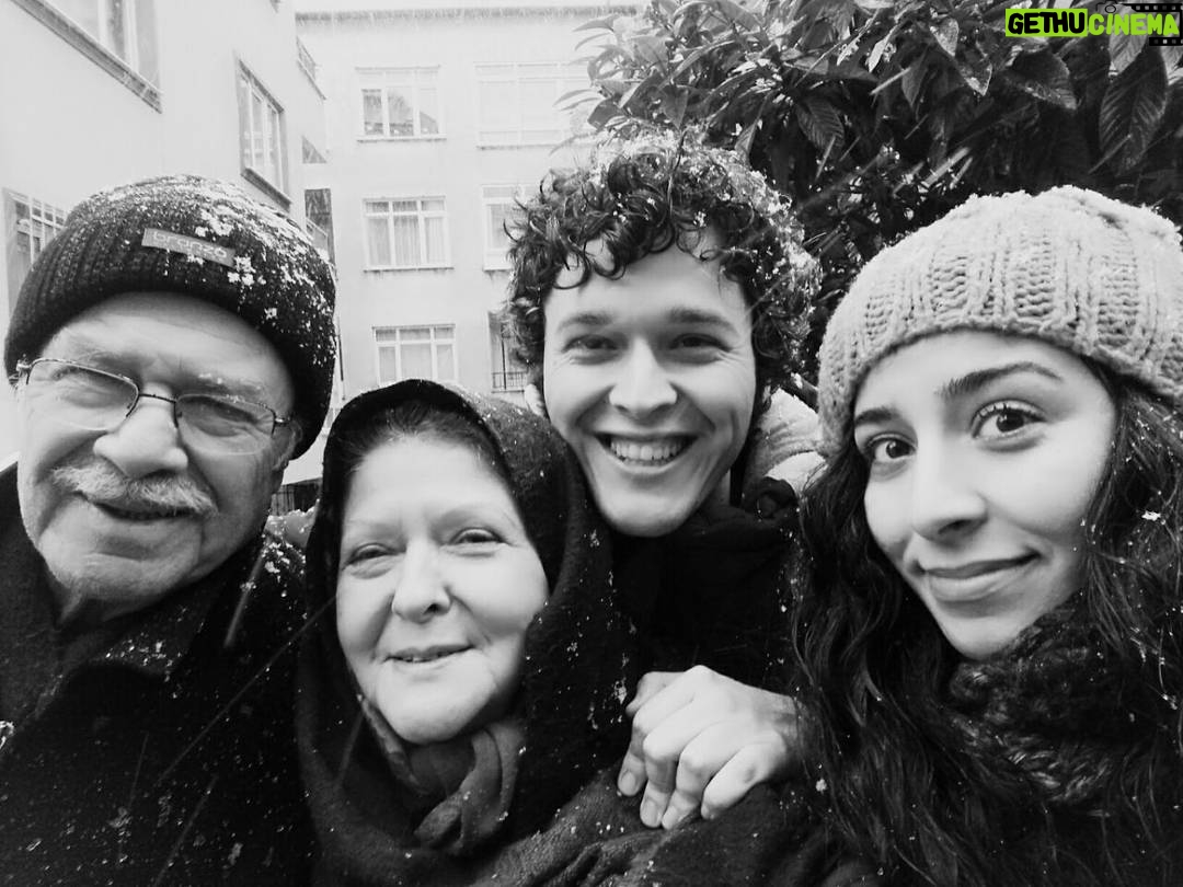 Ahmet Uğur Say Instagram - Maaile mahallede ;) Bulgurlu Mahallesi