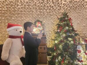 Ahn Cheol-soo Instagram - 다들 메리크리스마스입니다 🎄🎅🏻

#크리스마스 #메리크리스마스 #성탄절