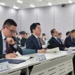 Ahn Cheol-soo Instagram - ‘과학기술 미래 R&D 투자전략 토론회’를 현장 과학자들과 함께 두번째 토론회를 열었습니다. 🧬🔭 이제 과학기술은 먹고 사는 경제문제가 아니라, 죽고사는 경제, 안보, 외교의 문제가 되었습니다. 예산에 문제가 있다면 그 문제를 해결해야지, 예산만 깎으면 문제는 더 악화되고 그나마 문제없던 사람들만 잘리게되어, 상황은 더 나빠집니다. 정확한 현장 진단과 올바른 문제 해법이 절실합니다. #과학기술 #rnd #겅제 #외교 #안보 대한변리사회