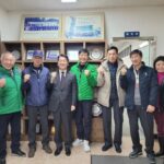 Ahn Cheol-soo Instagram – ‘인생은 나눔으로 만들어가는 것’

화요일에 이어 오늘도 중탑복지관, 야탑청소년수련관, 가나안복지관 등 우리 지역의 중요한 복지시설들을 살펴보고, 현장의 목소리를 듣고 왔습니다.

영국의 제61·63대 총리였던 윈스턴 처칠은 ‘우리는 일함으로 생계를 유지하지만 나눔으로 인생을 만들어간다.’는 말을 남겼습니다.

어려운 경기 속에서도 함께 도우며 인생을 만들어가는 분당판교가 될 수 있도록 늘 지역주민 여러분 곁에 함께하겠습니다.

#나눔 #복지 #인생 #안철수 분당구 야탑동