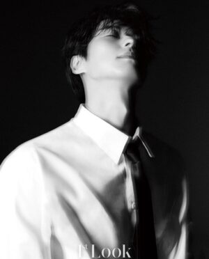 Ahn Dong-gu Instagram - 이번 생 첫 화보. 잘 부탁해요!
@1stlookofficial