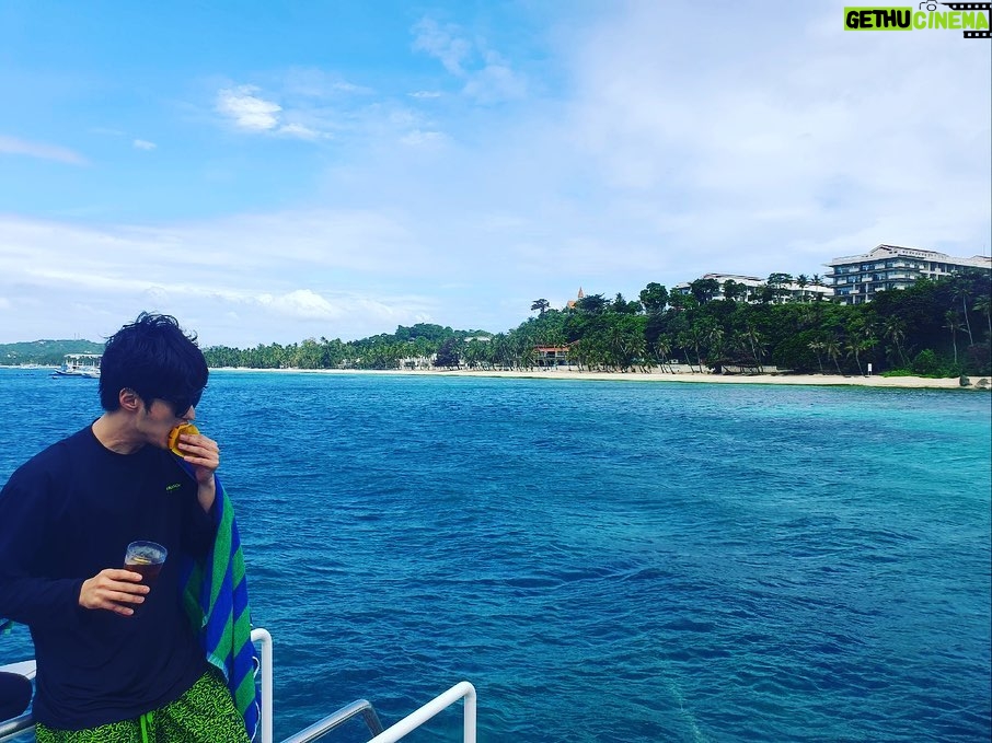 Ahn Dong-gu Instagram - 잘 먹고, 잘 보고, 사진도 많이 찍고. 간만에 잘 놀다왔습니다.🤛