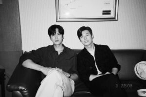 Ahn Dong-gu Instagram - 서하,도윤 
잠시후 만나요!
